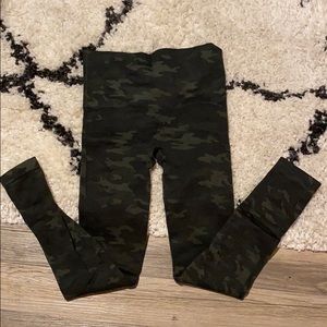 Spanx Camo Seamless Legging